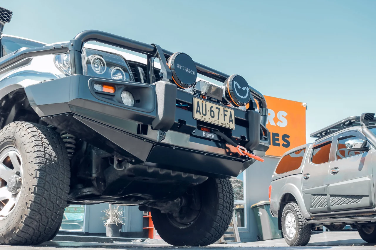 90 Series Bullbar & Rock Slider Combo - Image 3