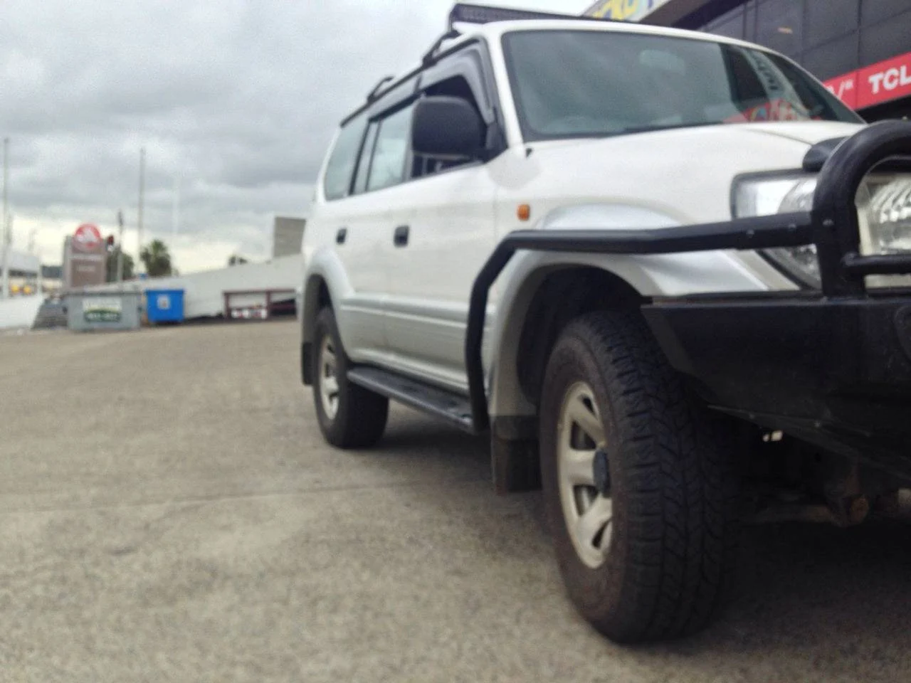 90 Series Prado Rock Sliders - Rockarmor - Image 4