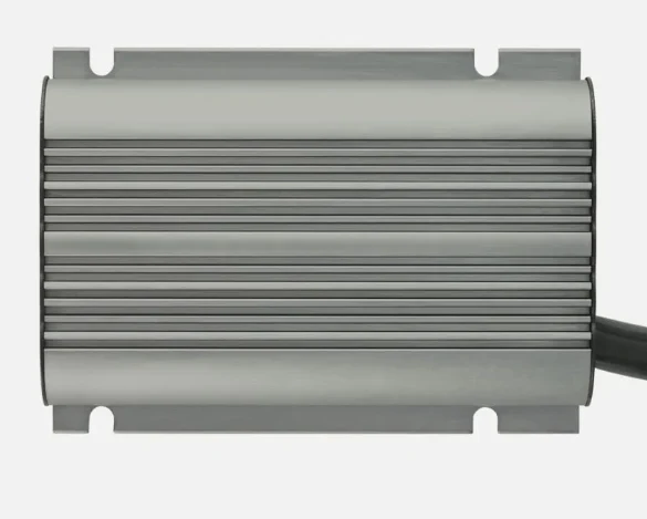 BCDC CORE IN-CABIN 25A DC BATTERY CHARGER - Image 4