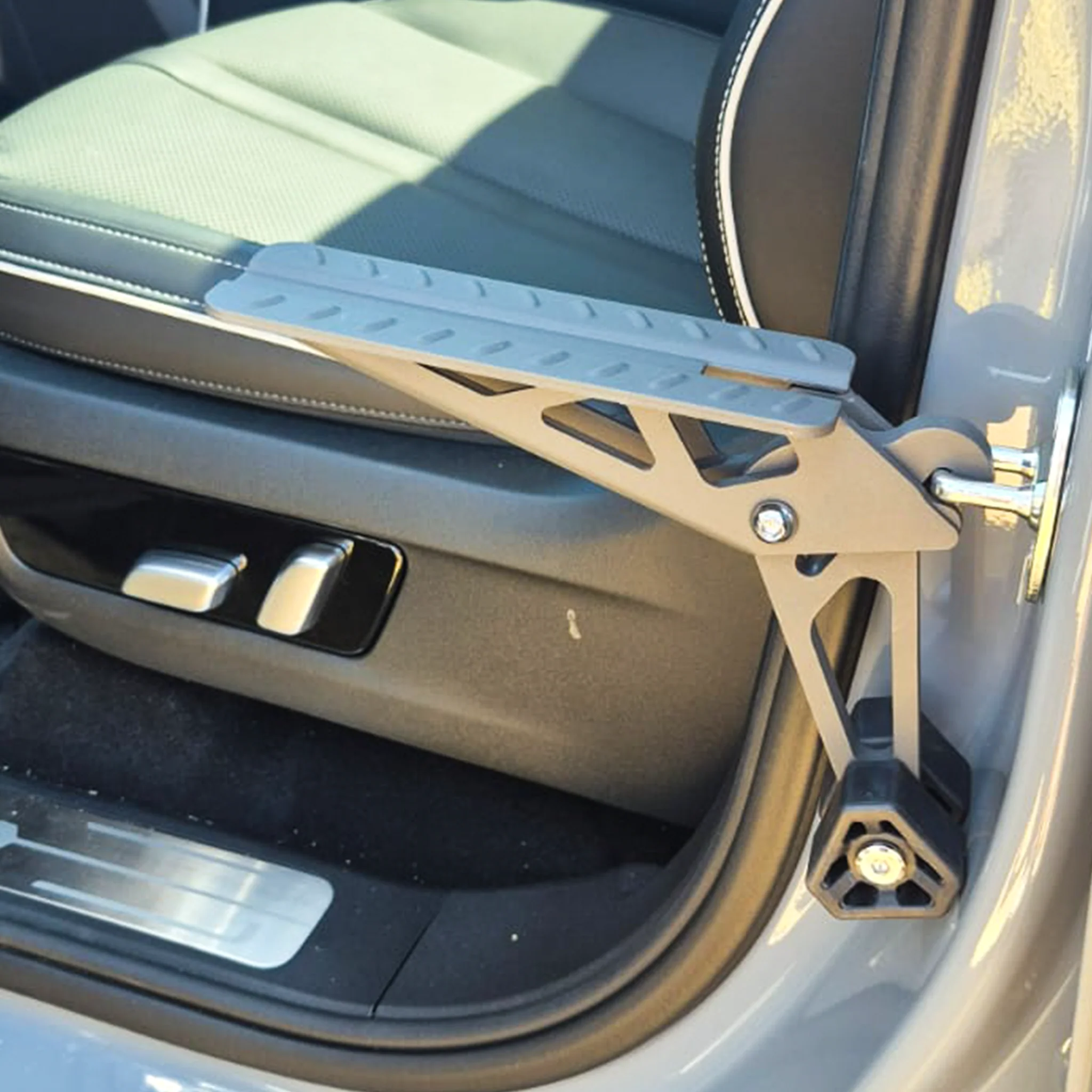 Car Door Step - Adjustable - Image 3