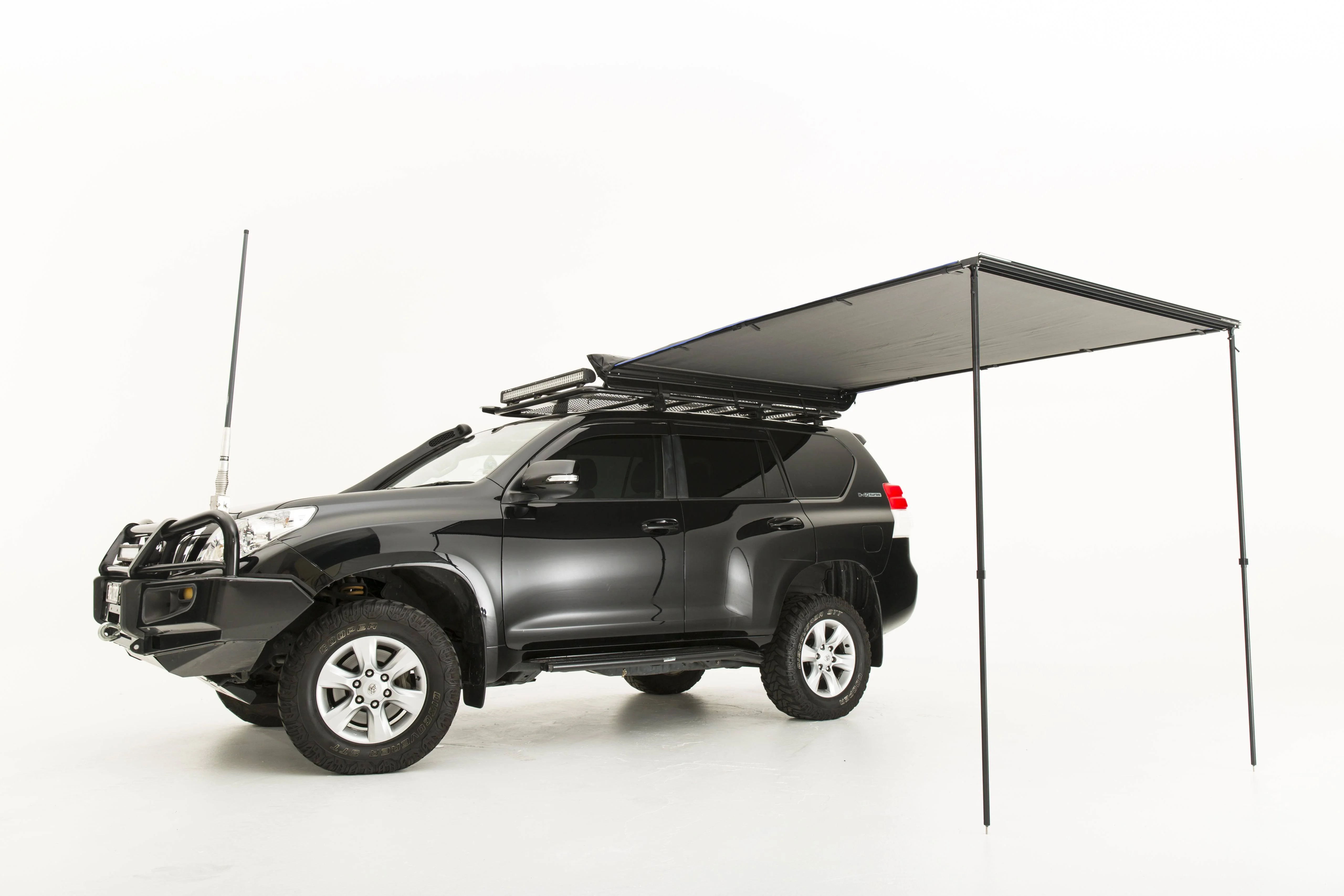 Kalahari 2.5m x 2.5m Black Edition Pull Out Awning - Image 4