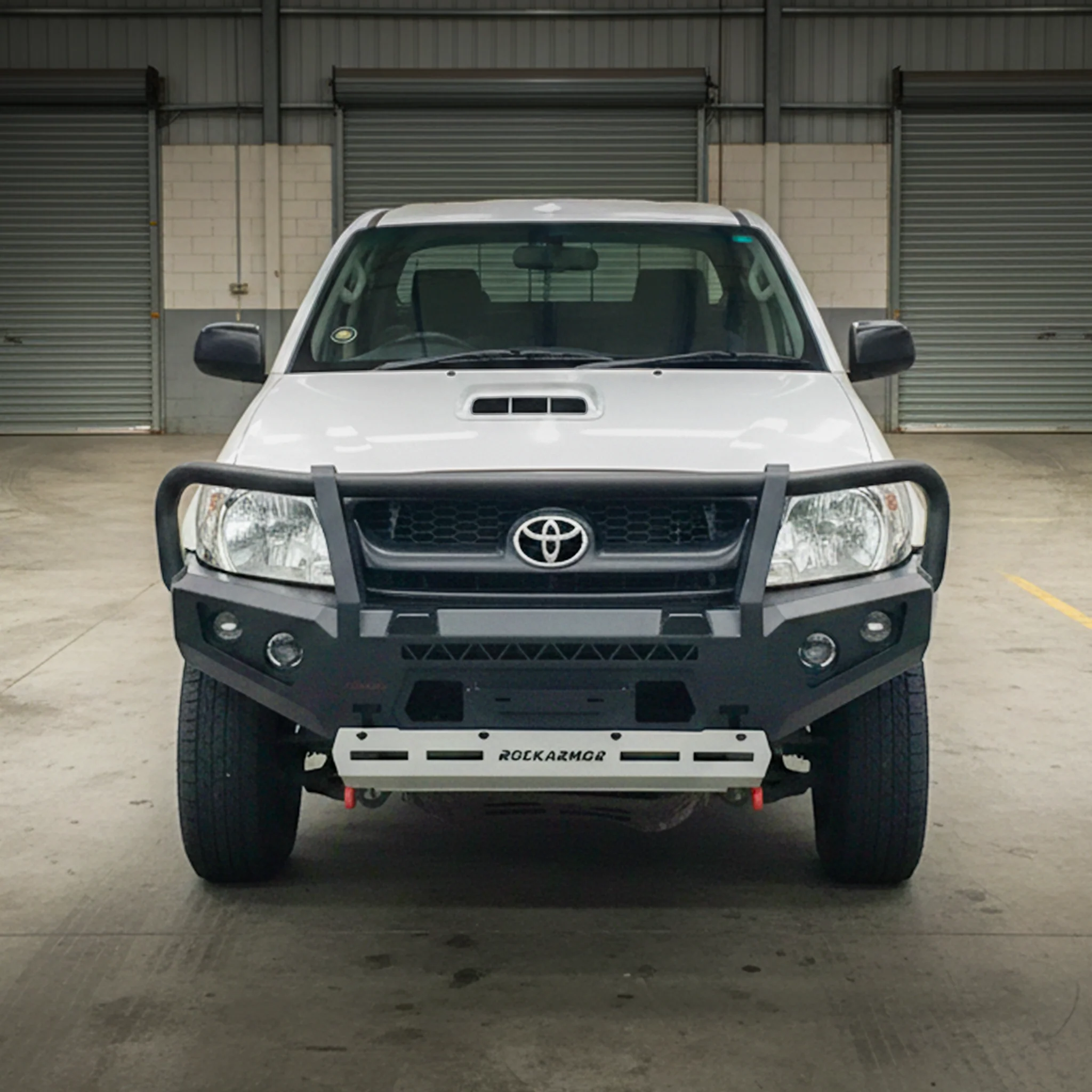 N70 Hilux BULLBAR ROCKARMOR GT 04/2005 - 07/2011 - Image 5