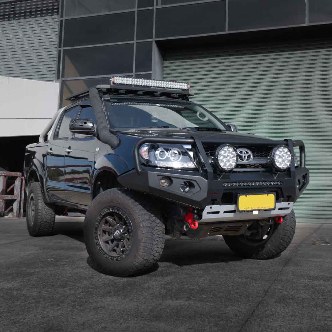 N70 Hilux BULLBAR ROCKARMOR GT 04/2005 - 07/2011 - Image 2