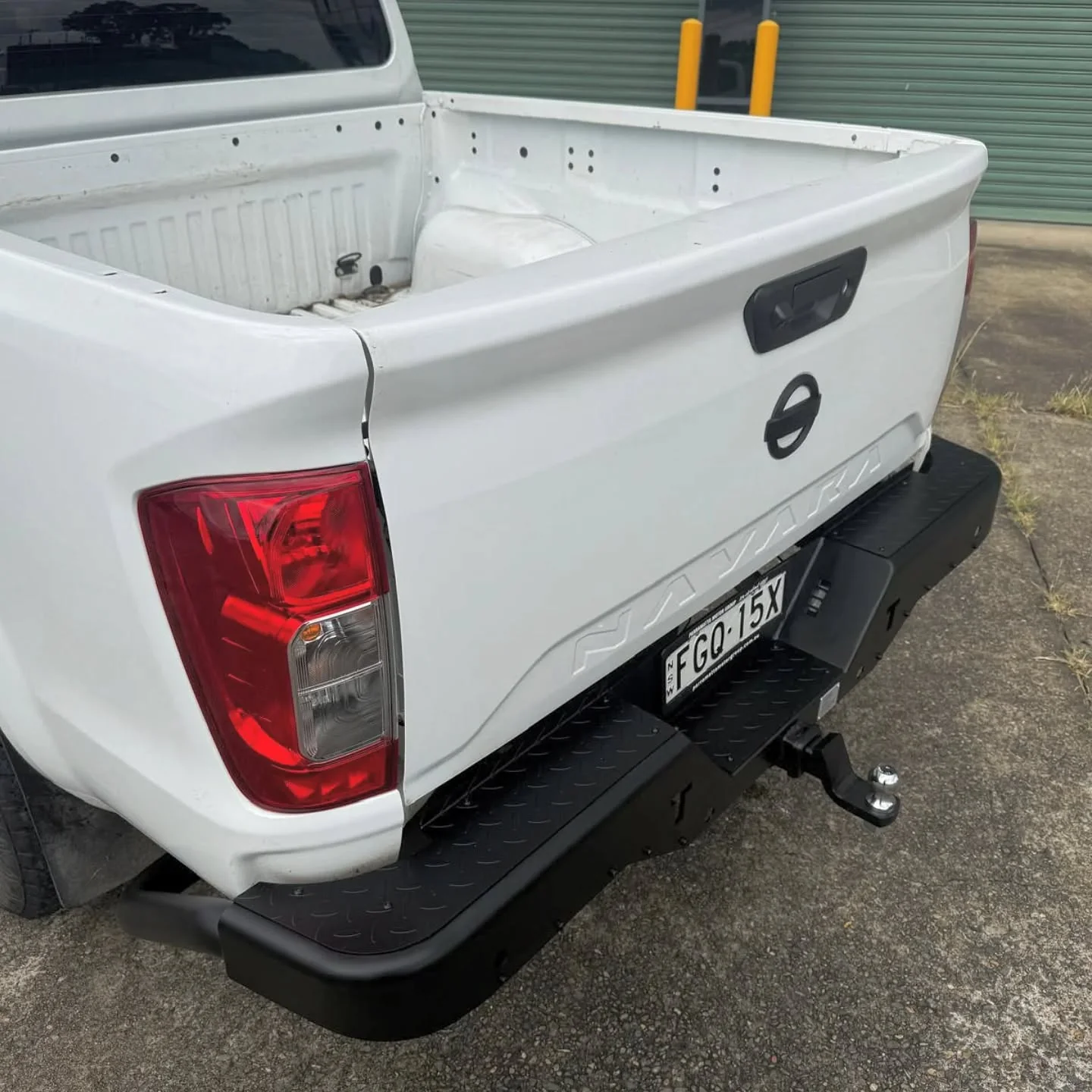 NP300 Navara Rear Step Tow Bar - Rockarmor 4x4 - Image 7