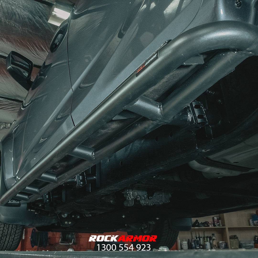 Isuzu DMAX GT Bull Bar + Rocksliders - Image 3