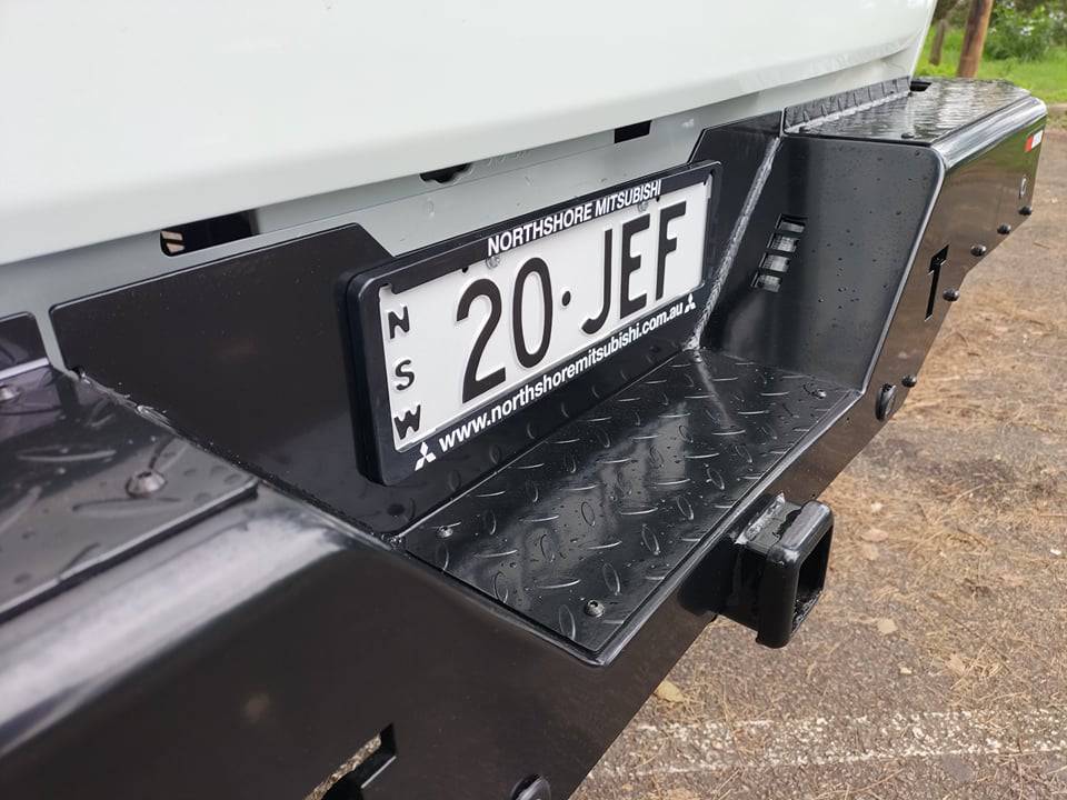 MR TRITON REAR STEP TOW BAR - ROCKARMOR 4X4 - Image 3