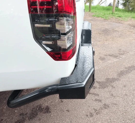 MR TRITON REAR STEP TOW BAR - ROCKARMOR 4X4 - Image 6